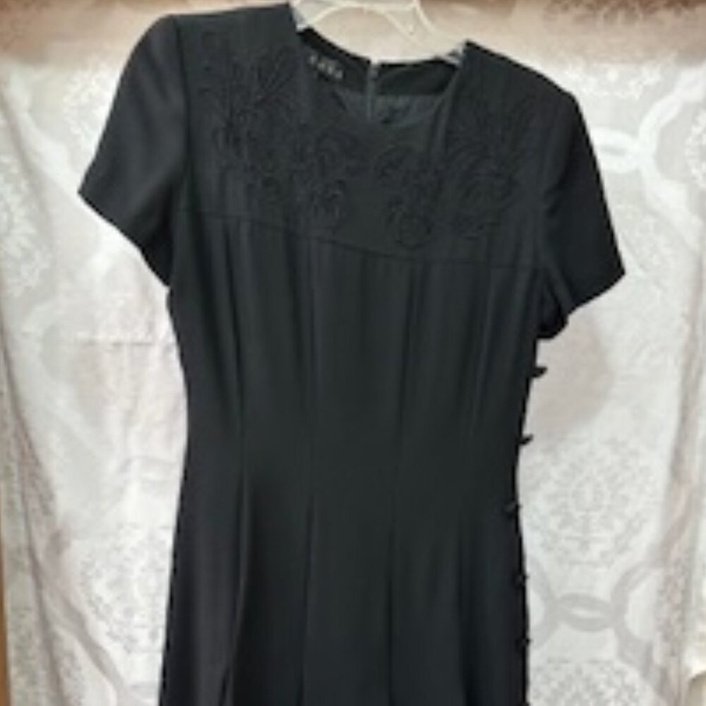 Black MariAnna cocktail dress